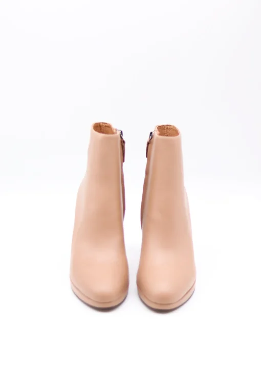 Absatz-Stiefelette nude