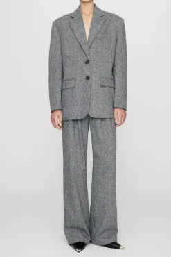 Blazer Quinn