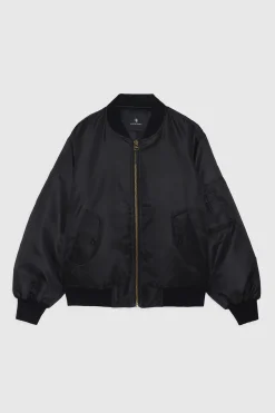 Bomber Leon