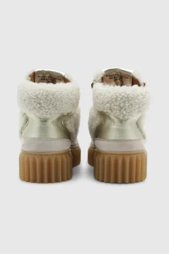 Boots Eva Hike