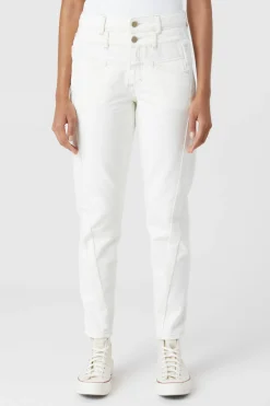 Curved-X Creme Jeans