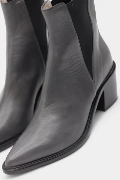 Jane Boots Glove Mouse