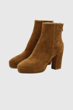 Kaus Boots Cuero