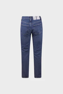 Merrel Jeans in Cinema