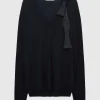 Pullover Delicate Statements
