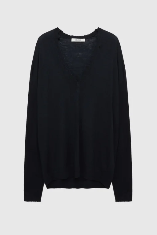 Pullover Delicate Statements