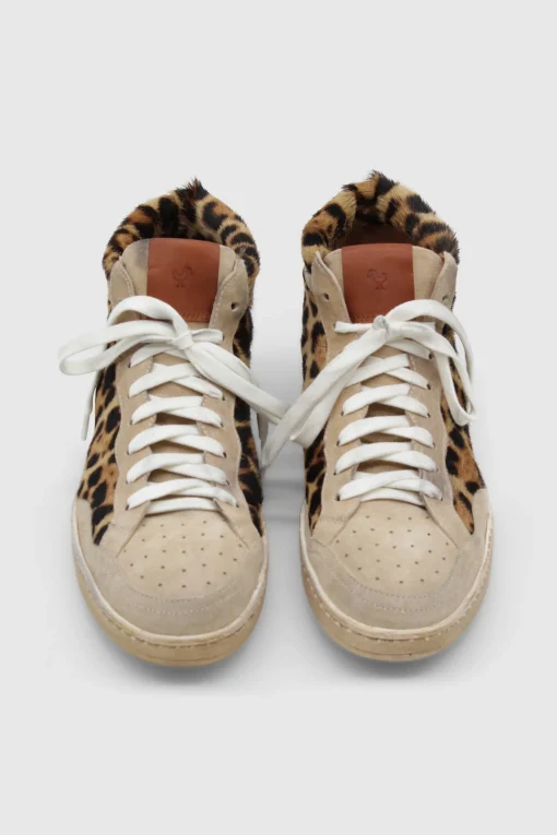 Sneaker