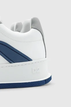 Sneaker Canadian
