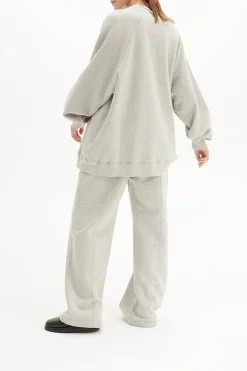 Sweatshirt Over Crew